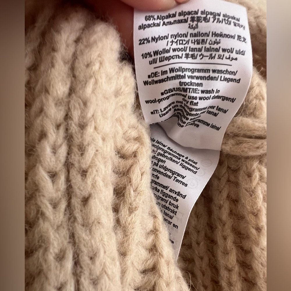 NWT $540 Closed Elegant Beige Women's Sweater poncho Alpaca Size S M Knit - Picture 10 of 12